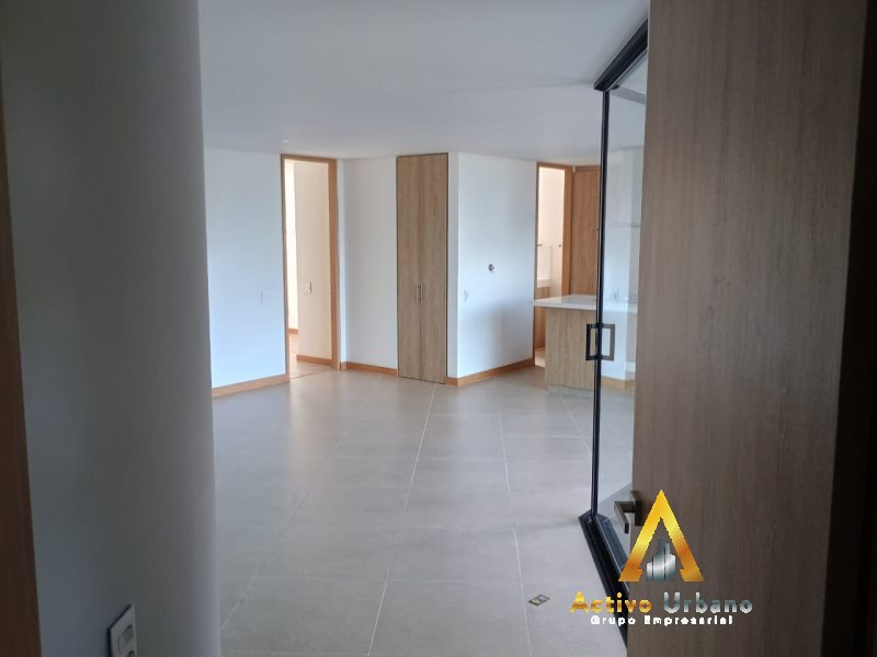 foto_104782_901271444_0494863574_ss