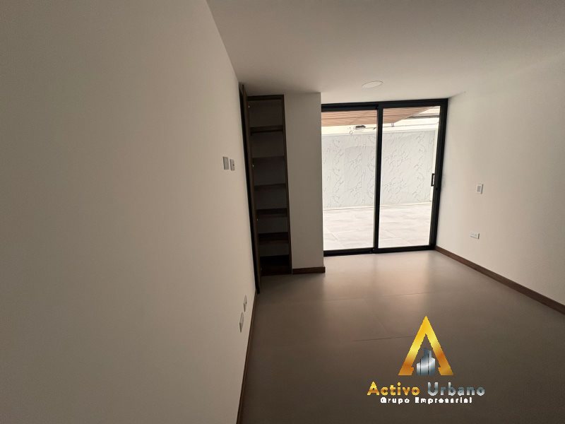 foto_104782_901271444_0673768572_ss