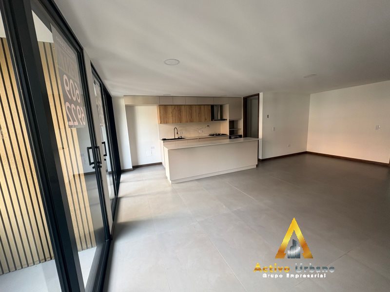 foto_104782_901271444_0703699852_ss