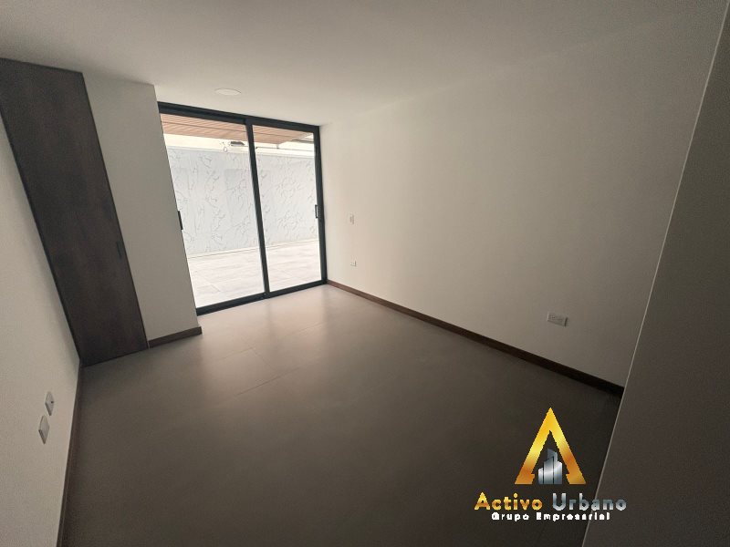 foto_104782_901271444_0723558962_ss