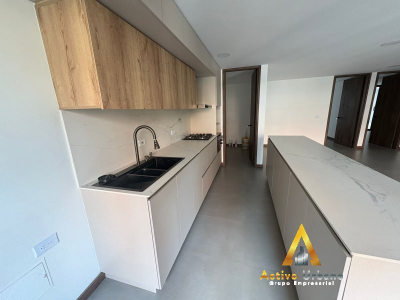 foto_104782_901271444_0745958907_ss