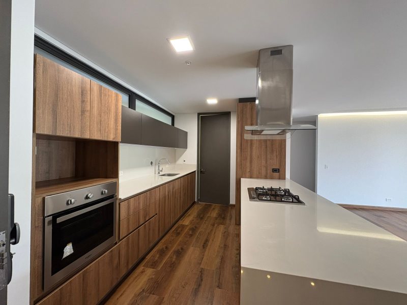 foto_104782_901271444_0861515012_ss