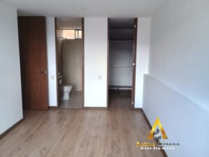 foto_104782_901271444_0994687447_ss