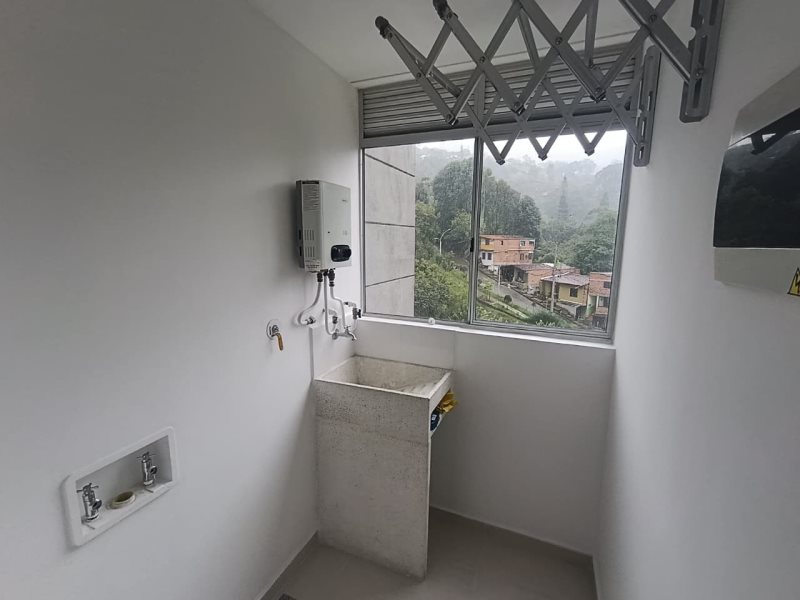 foto_104782_901271444_1206546941_ss