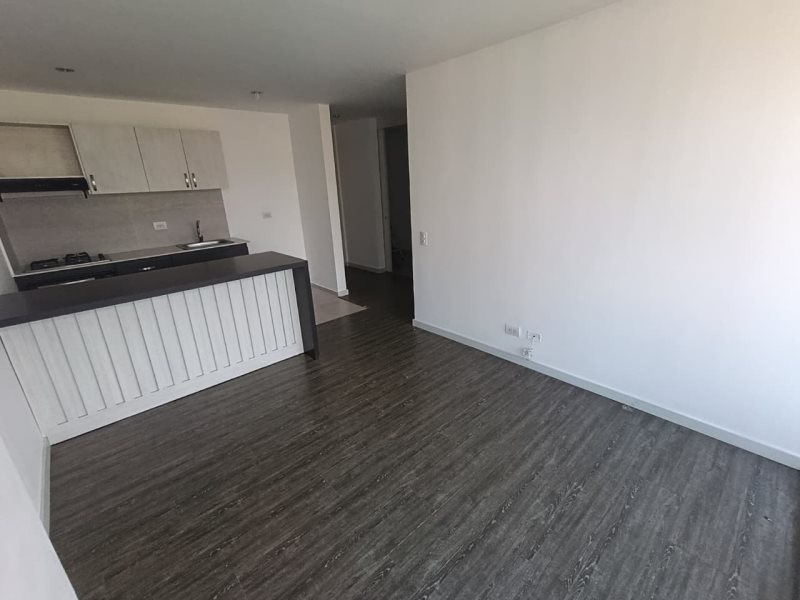 foto_104782_901271444_2119575819_ss