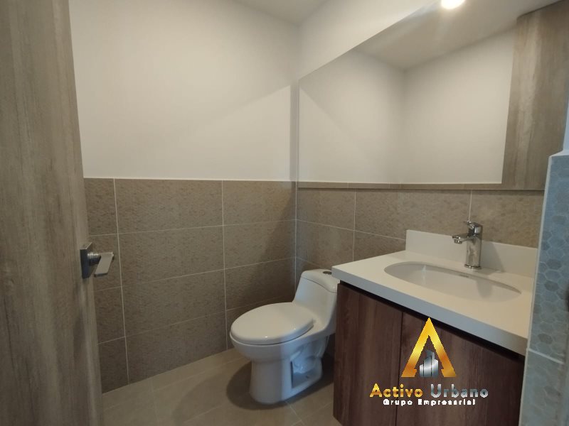 foto_104782_901271444_2330797200_ss