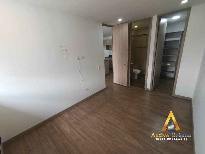 foto_104782_901271444_2501992657_ss