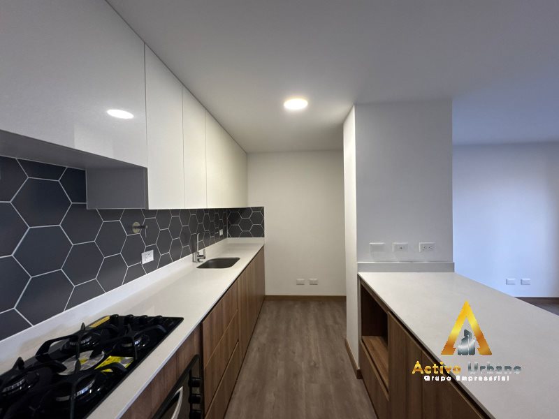 foto_104782_901271444_2572952083_ss