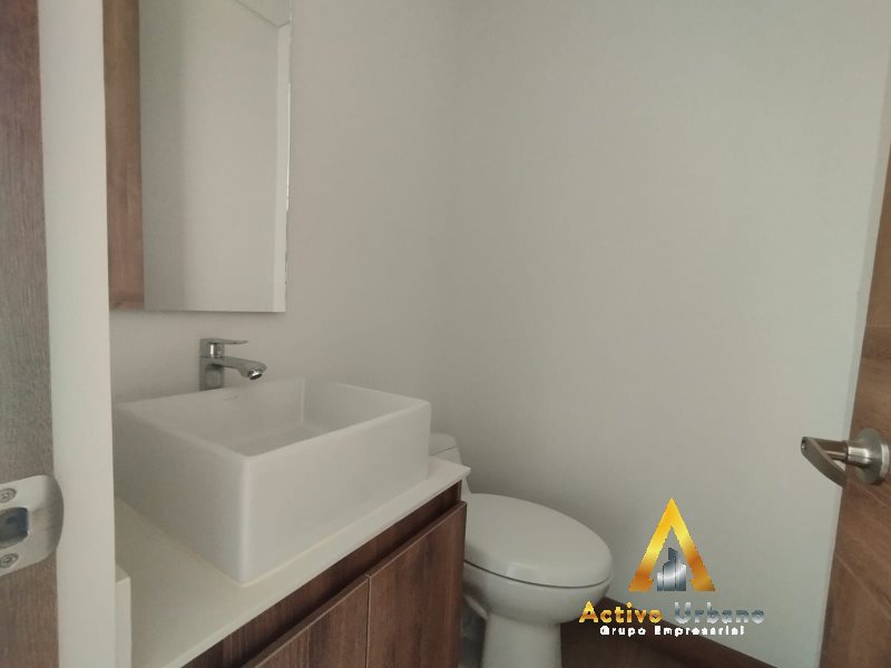 foto_104782_901271444_2717562785_ss