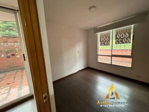 foto_104782_901271444_4612367633_ss