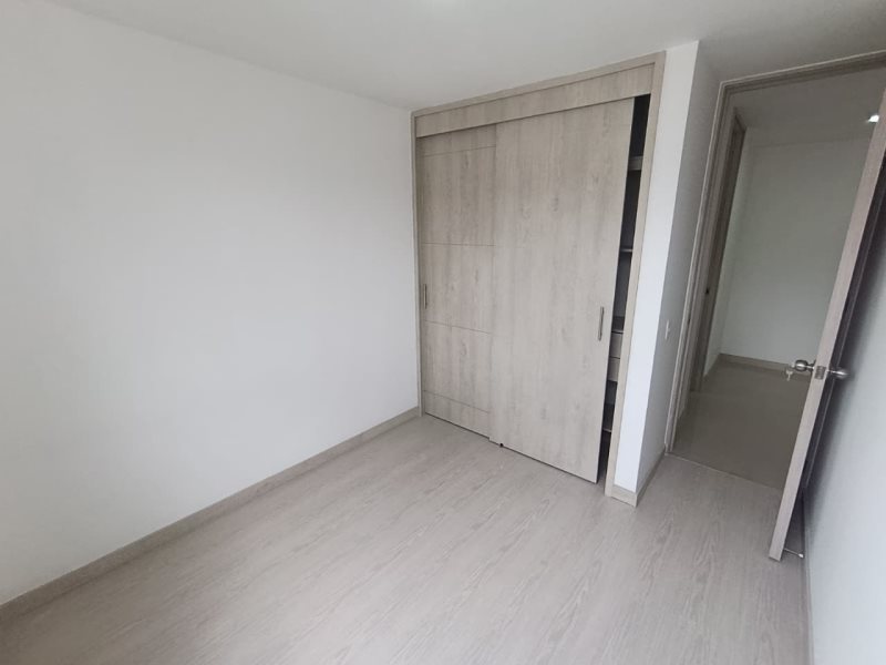 foto_104782_901271444_4620100922_ss