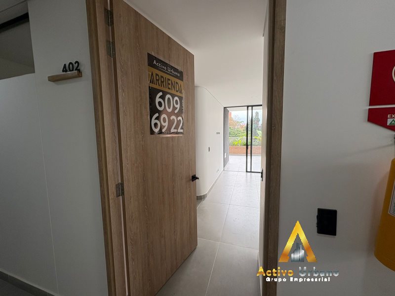 foto_104782_901271444_4629841504_ss