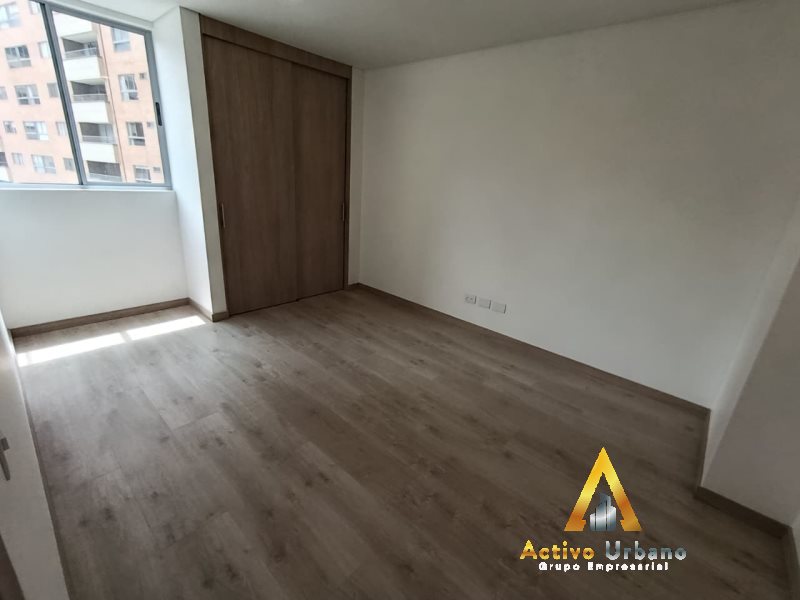 foto_104782_901271444_4638008809_ss