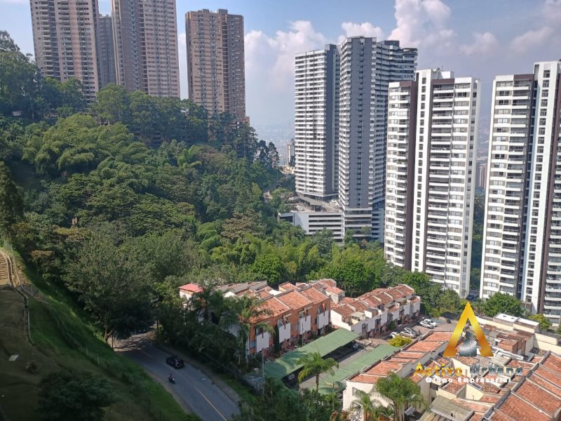 foto_104782_901271444_4692420238_ss