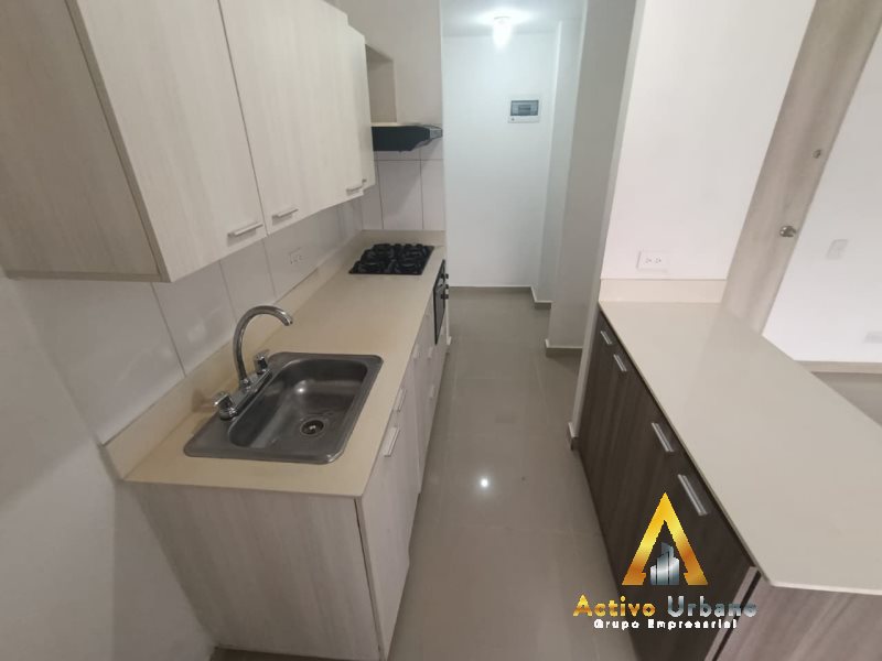 foto_104782_901271444_4819621797_ss