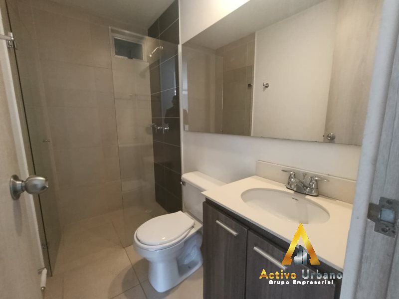 foto_104782_901271444_4870936704_ss