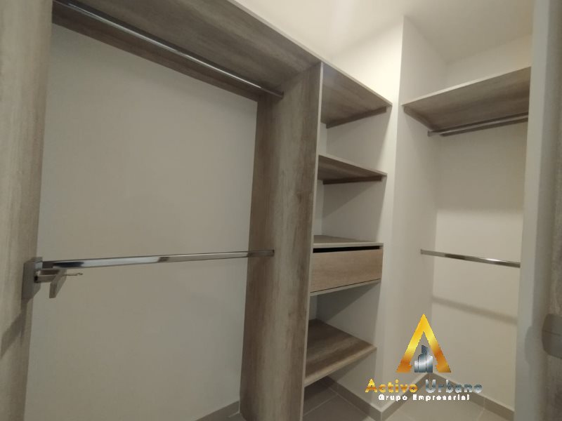 foto_104782_901271444_5319154120_ss