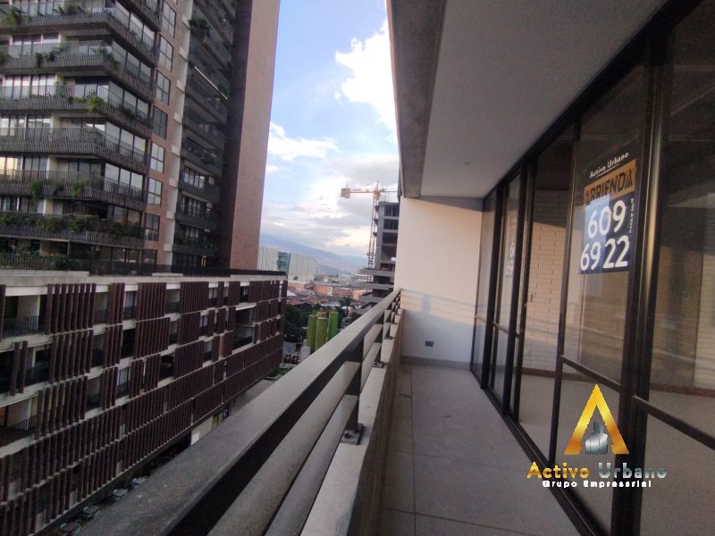 foto_104782_901271444_5719421067_ss