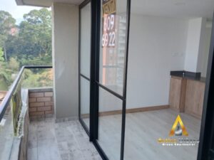 foto_104782_901271444_6106199024_ss