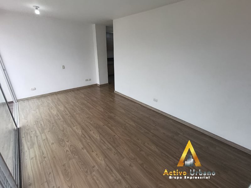 foto_104782_901271444_6118982739_ss