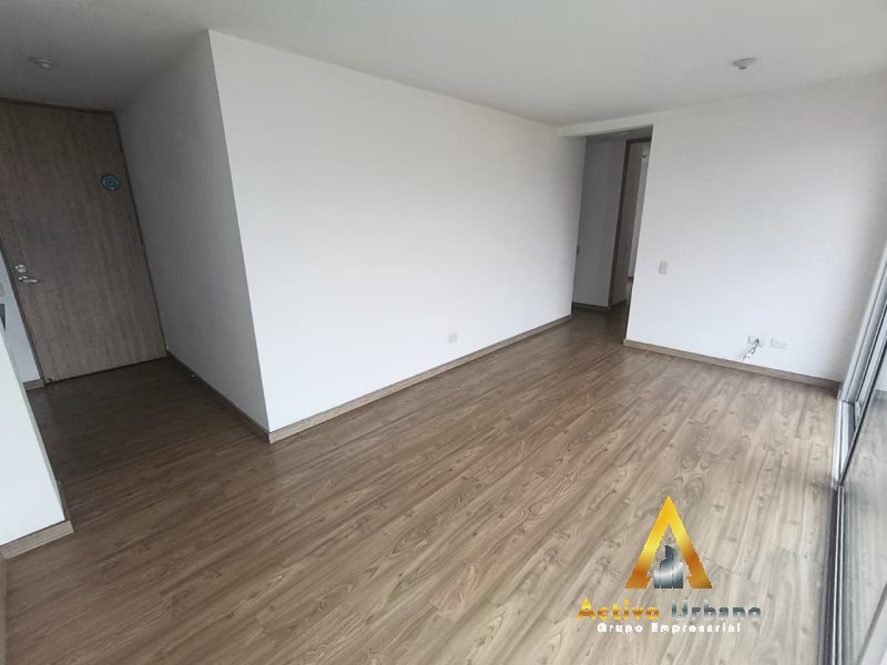 foto_104782_901271444_6119386823_ss