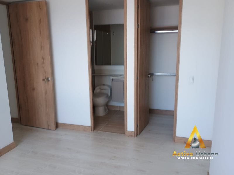 foto_104782_901271444_6128500908_ss