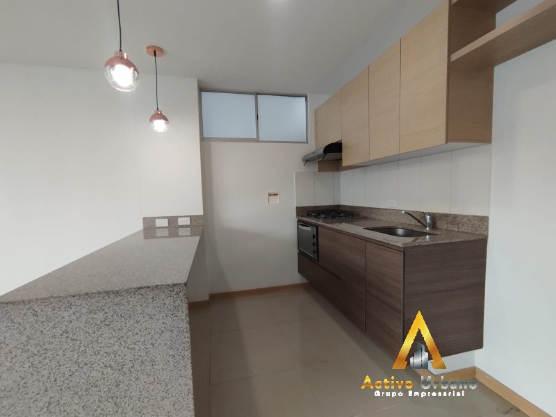 foto_104782_901271444_6471522111_ss