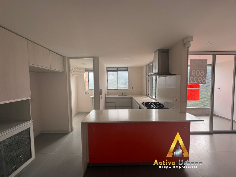 foto_104782_901271444_6493230337_ss