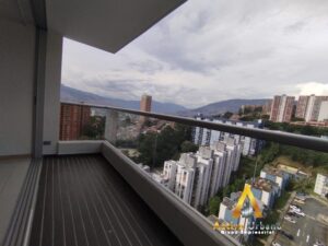 foto_104782_901271444_6508393367_ss