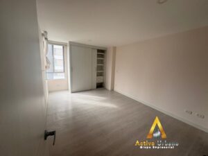 foto_104782_901271444_6519362305_ss