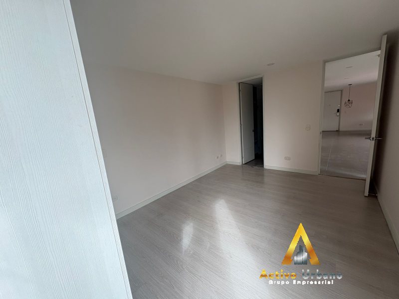 foto_104782_901271444_6519908055_ss