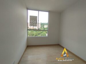 foto_104782_901271444_6525969606_ss