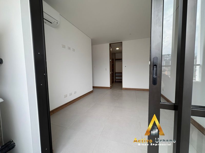 foto_104782_901271444_6574894833_ss