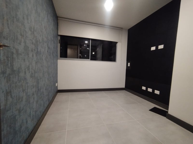 foto_104782_901271444_6581655687_ss