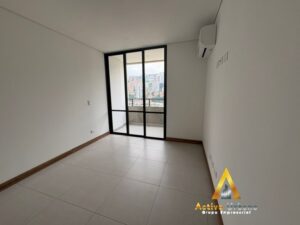 foto_104782_901271444_6597061111_ss