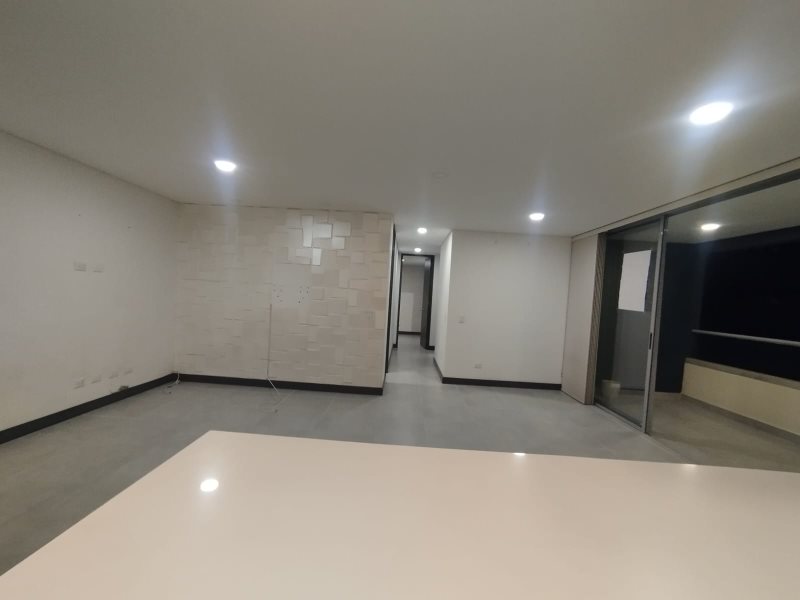 foto_104782_901271444_6610098217_ss