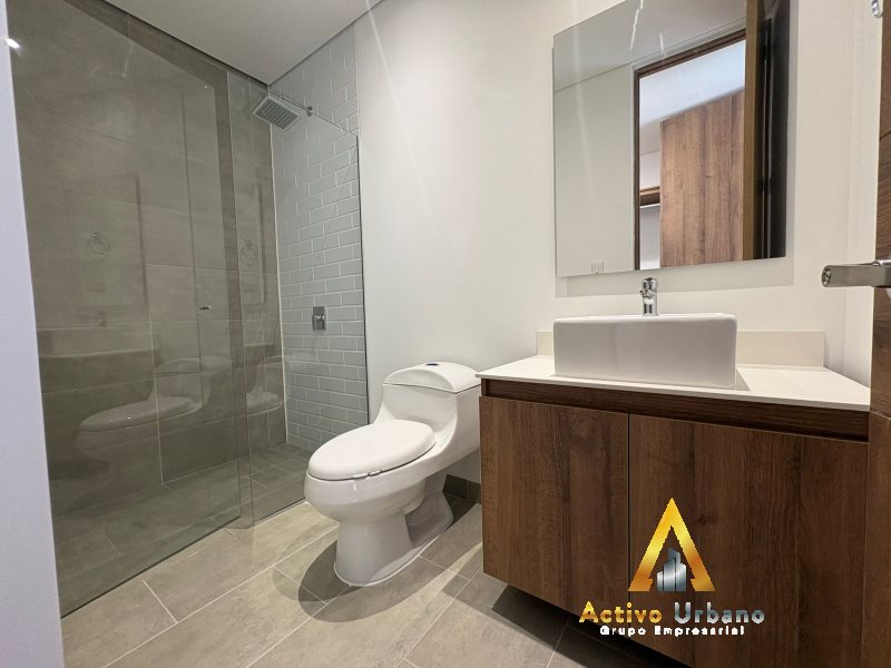 foto_104782_901271444_6615592228_ss