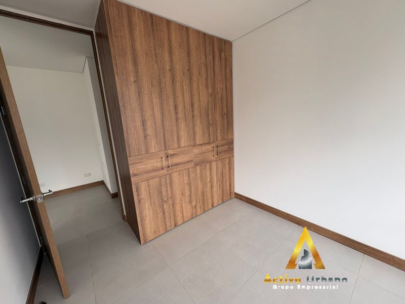 foto_104782_901271444_6637150417_ss