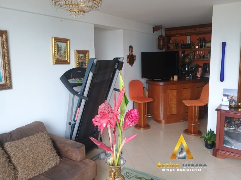 foto_104782_901271444_7374887938_ss