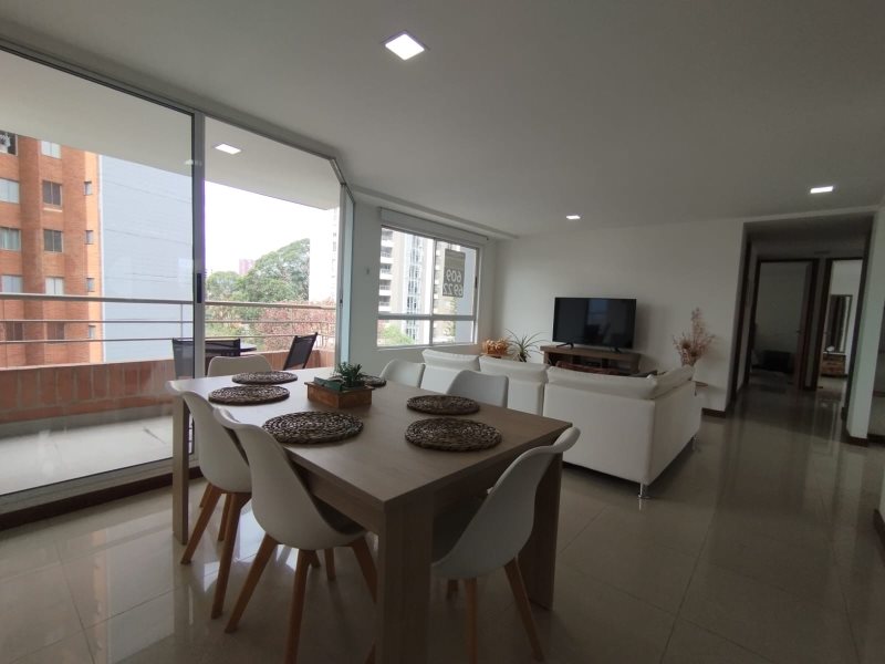 foto_104782_901271444_7386767184_ss