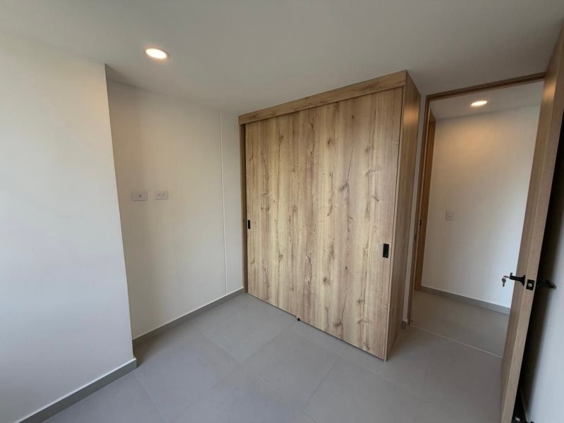 foto_104782_901271444_7560811868_ss