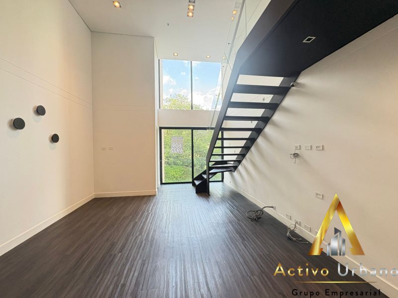 foto_104782_901271444_7609602574_ss