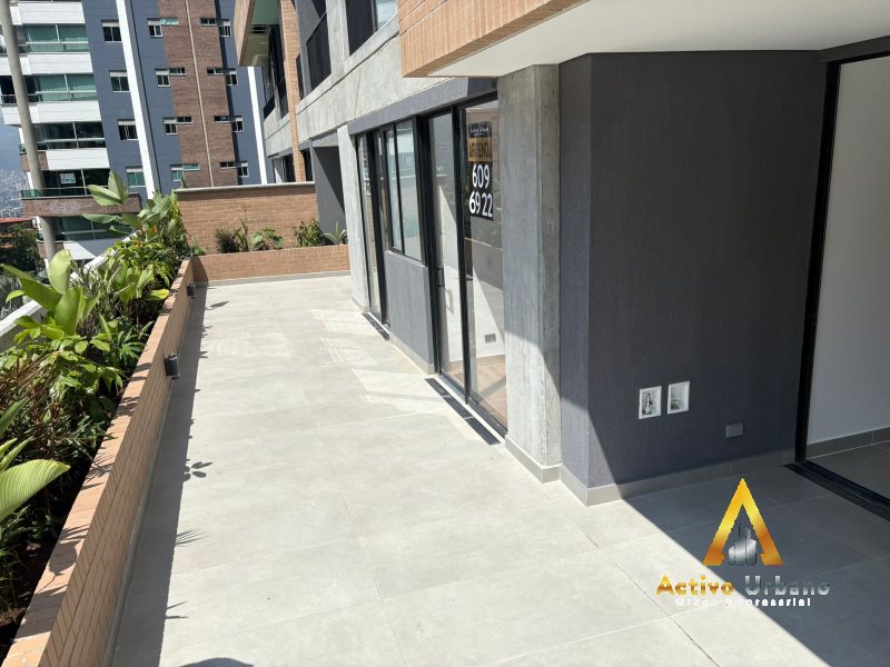 foto_104782_901271444_7618042175_ss