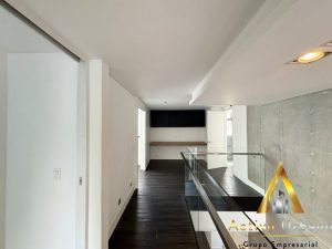 foto_104782_901271444_7645727083_ss