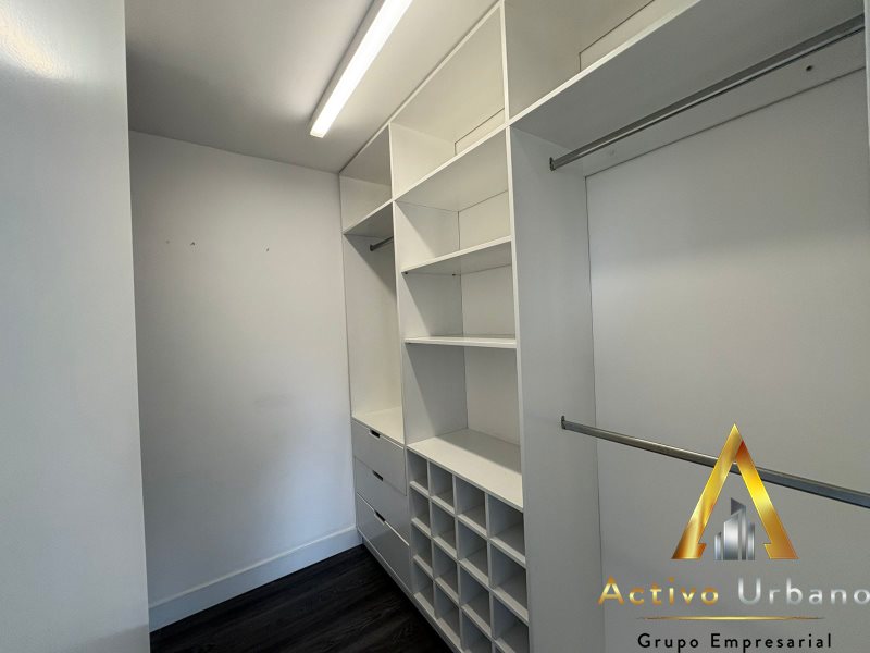 foto_104782_901271444_7646190903_ss