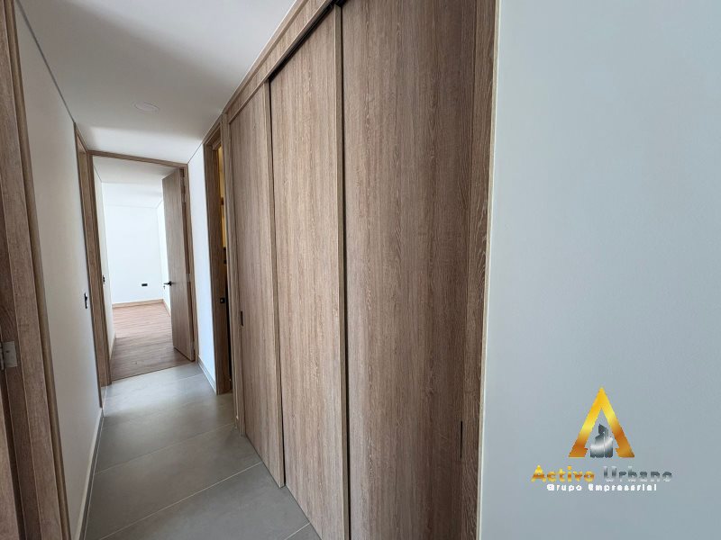 foto_104782_901271444_7646232420_ss