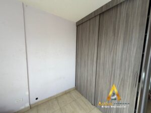 foto_104782_901271444_7651176581_ss