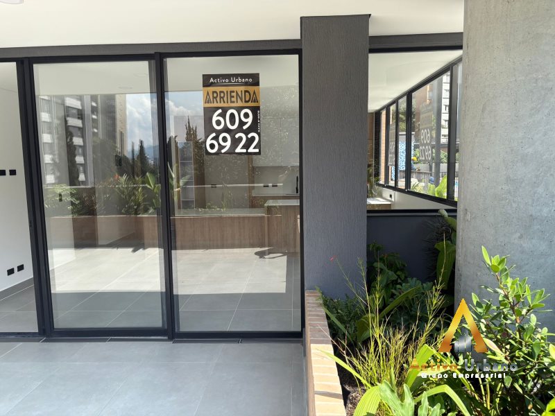 foto_104782_901271444_7694784812_ss