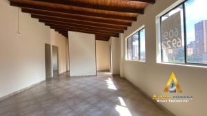 foto_104782_901271444_7868077193_ss