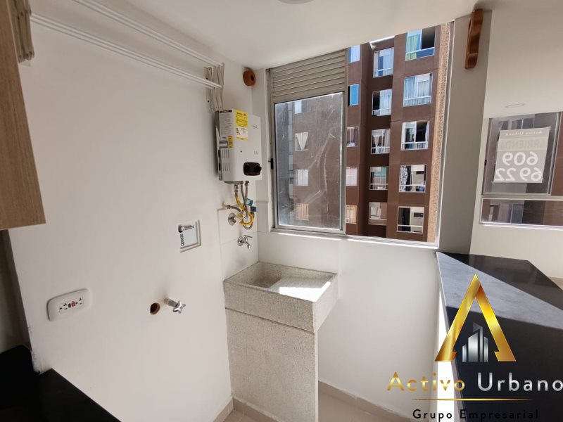 foto_104782_901271444_7882498498_ss